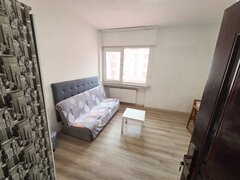 Romana, Universitate